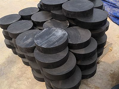 巴彦淖尔板式橡胶支座由若干层橡胶片与薄钢板经加压硫化